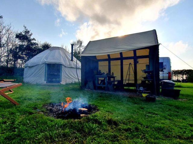 Mill Haven Place Glamping-Yurt 2 Haverfordwest Buitenkant foto